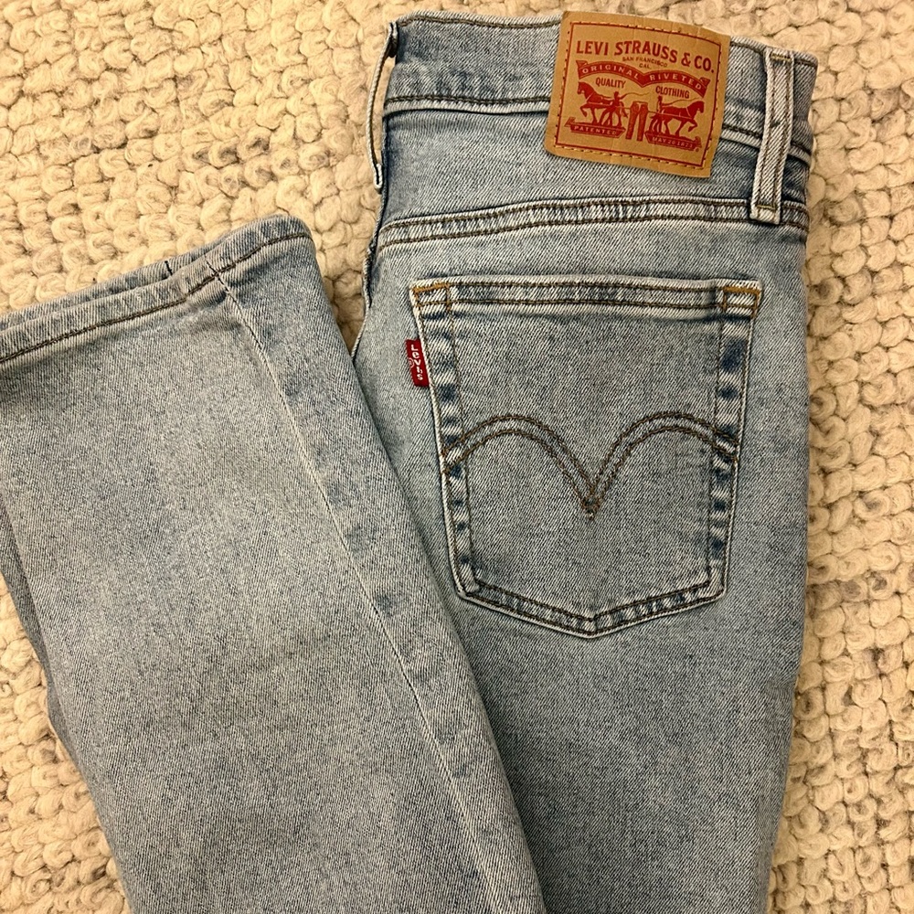 Levi's Wedgie Straight